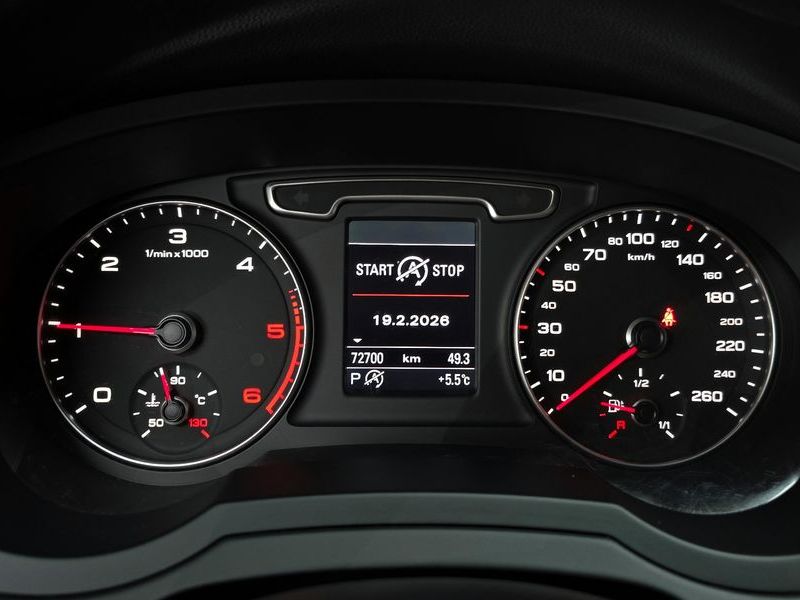 2014 Audi Q3 2.0 TDI Quattro Dynamic 8U photo 8