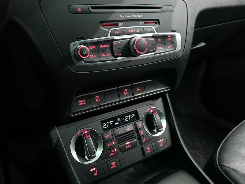 2014 Audi Q3 2.0 TDI Quattro Dynamic 8U photo 16