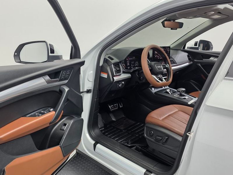 2023 Audi Q5 45 TFSI Quattro photo 10