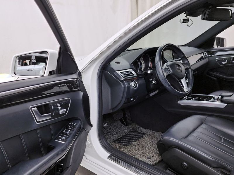 2014 Mercedes-Benz E-Class E250 CDI 4MATIC photo 10