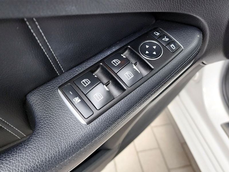 2014 Mercedes-Benz E-Class E250 CDI 4MATIC photo 27