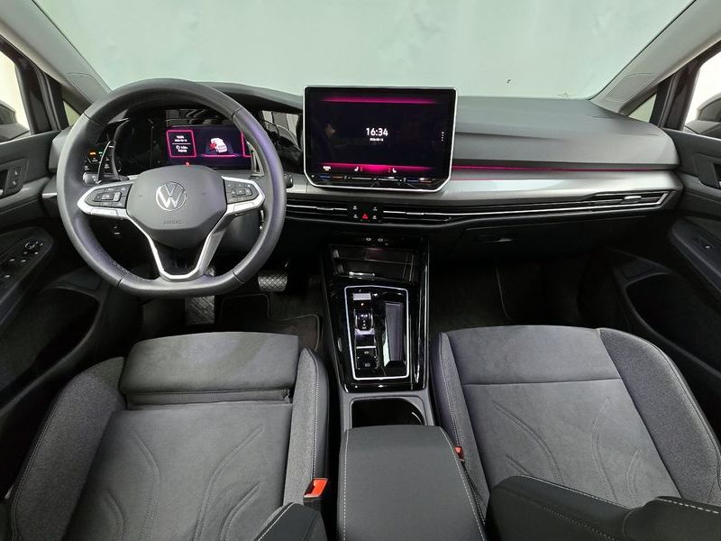 2025 Volkswagen Golf 2.0 TDI Prestige photo 7