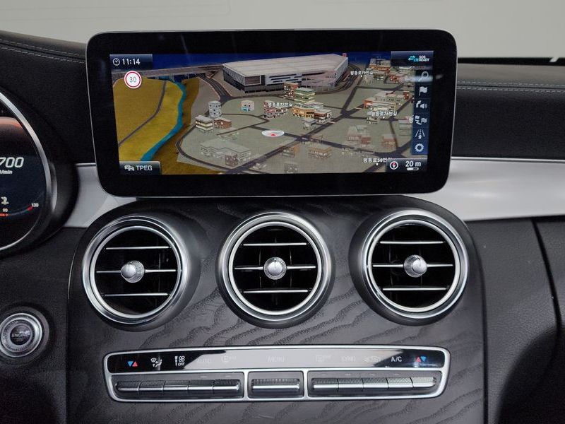2023 Mercedes-Benz C-Class C200 Cabriolet photo 15