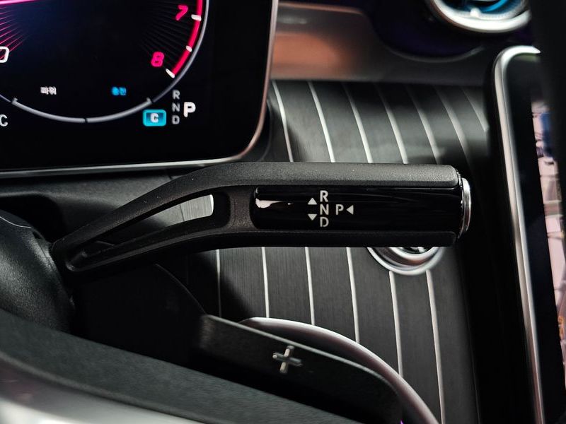 2023 Mercedes-Benz C-Class C300 4MATIC Avantgarde photo 9