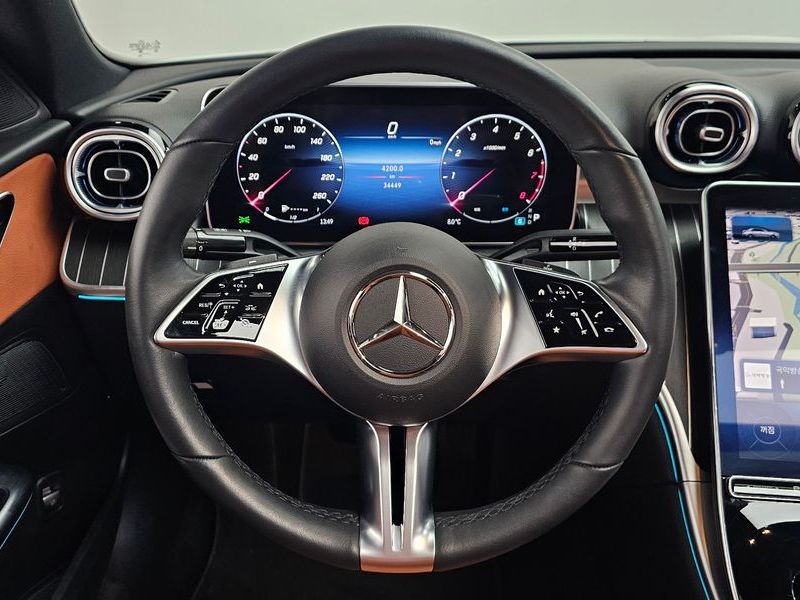 2023 Mercedes-Benz C-Class C300 4MATIC Avantgarde photo 13