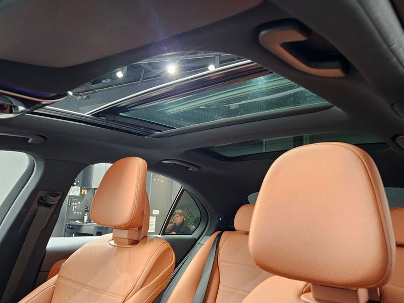 2023 Mercedes-Benz C-Class C300 4MATIC Avantgarde photo 19