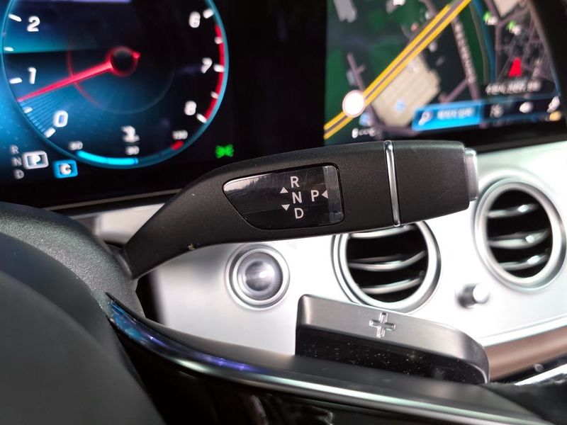 2021 Mercedes-Benz E-Class E250 Avantgarde photo 9