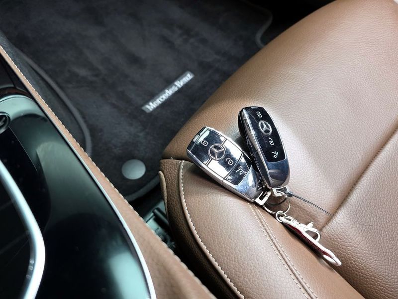 2021 Mercedes-Benz E-Class E250 Avantgarde photo 17