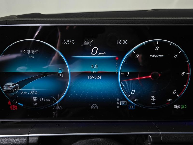 2021 Mercedes-Benz E-Class GLE400d 4MATIC Coupe photo 8