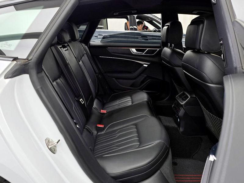 2020 Audi A7 55 TFSI Quattro Premium photo 11