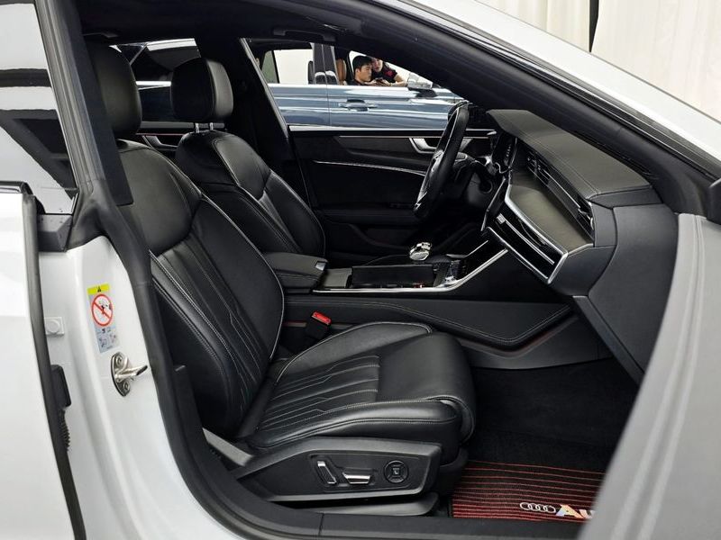 2020 Audi A7 55 TFSI Quattro Premium photo 26