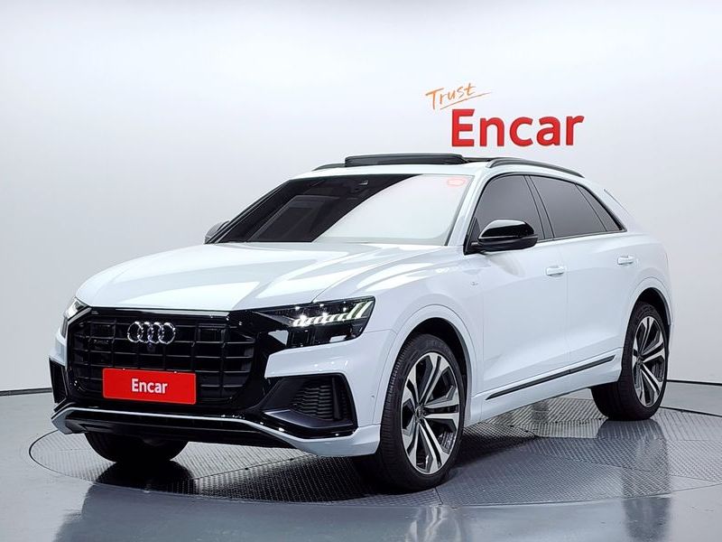 2023 Audi Q8 55 TFSI Quattro Premium photo 1
