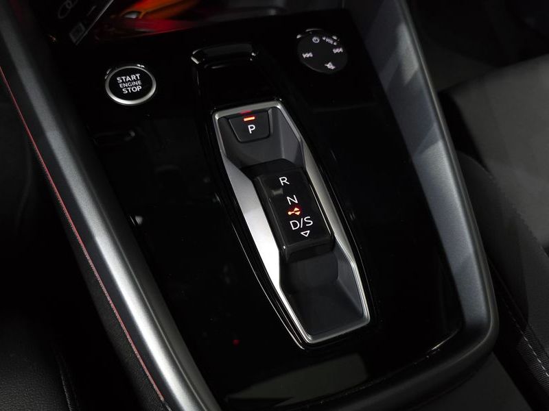 2025 Audi A3 40 TFSI Premium photo 9