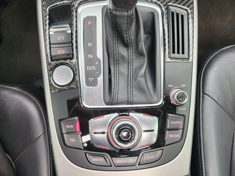 2013 Audi A4 2.0 TDI dynamic B8 photo 18