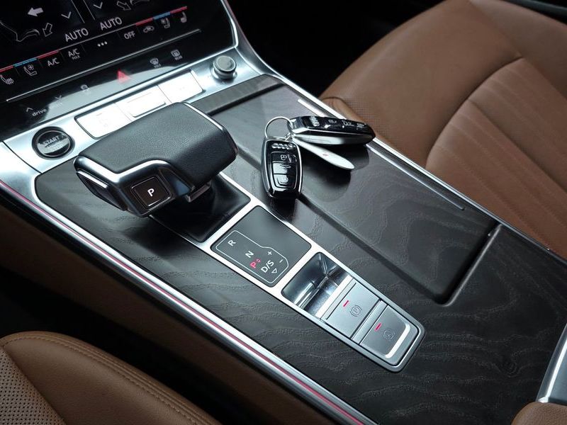 2023 Audi A6 45 TFSI Quattro Premium photo 9