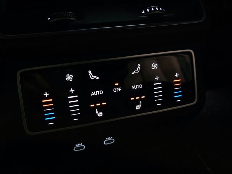 2023 Audi A6 45 TFSI Quattro Premium photo 18