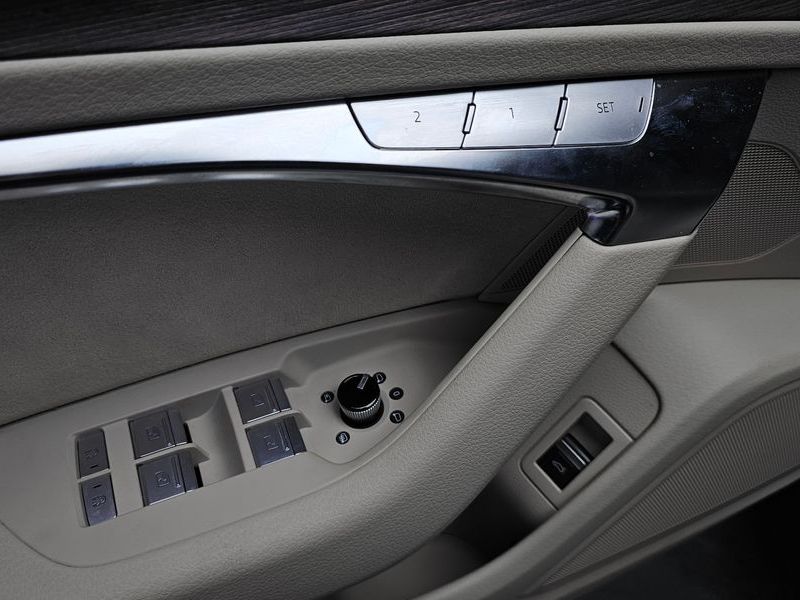 2025 Audi A6 40 TDI Premium photo 18