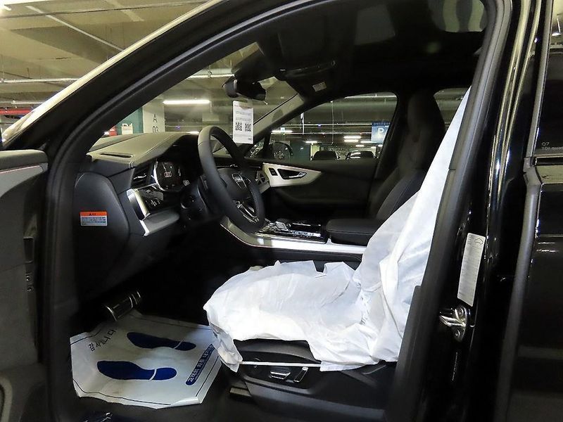 2026 Audi Q7 50 TDI Quattro Premium photo 7