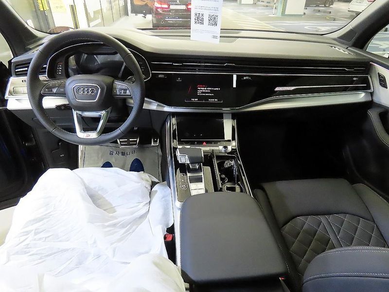 2026 Audi Q7 50 TDI Quattro Premium photo 9