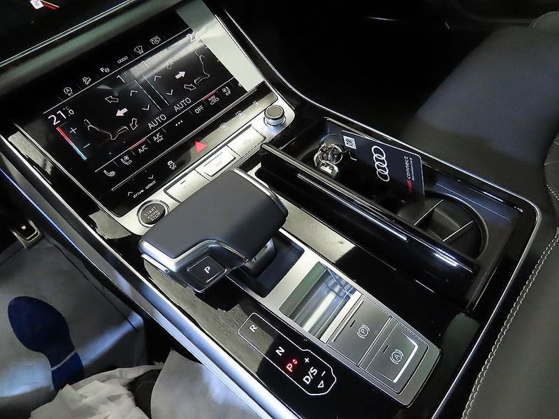 2026 Audi Q7 50 TDI Quattro Premium photo 18