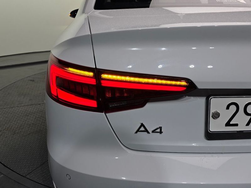 2018 Audi A4 35 TDI Quattro photo 23