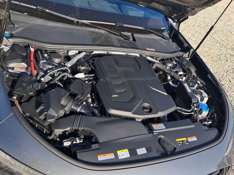 2026 Audi A6 45 TFSI Quattro S Line photo 9