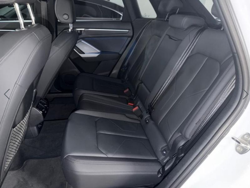 2025 Audi Q3 40 TFSI Quattro Premium photo 7