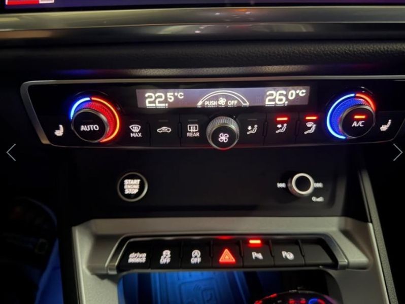 2025 Audi Q3 40 TFSI Quattro Premium photo 11