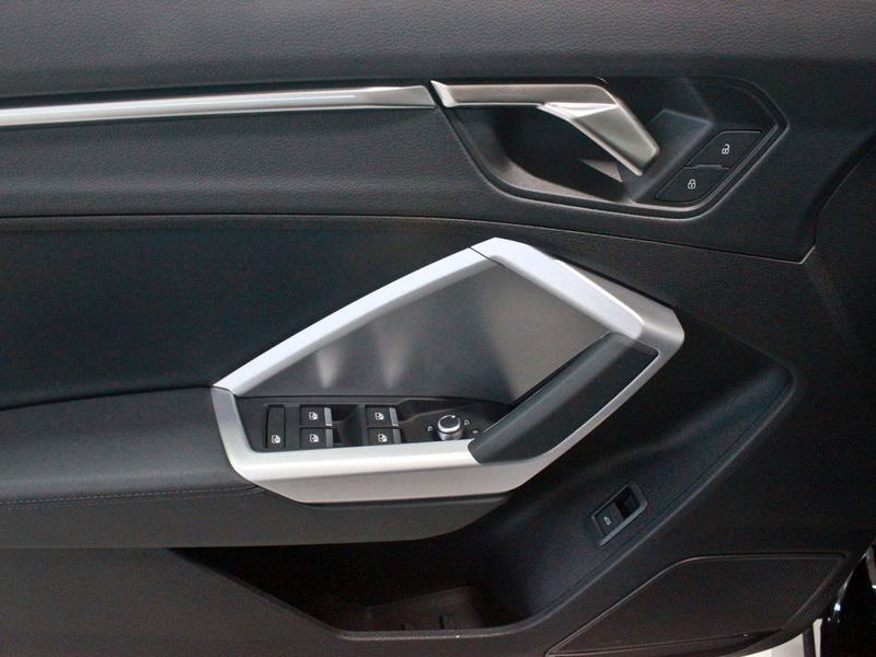 2026 Audi Q3 40 TFSI Quattro Premium photo 10