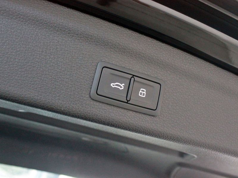 2026 Audi Q3 40 TFSI Quattro Premium photo 19