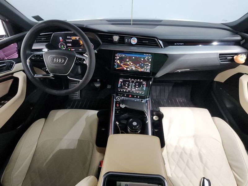 2021 Audi e-tron 55 Quattro Sportback photo 7