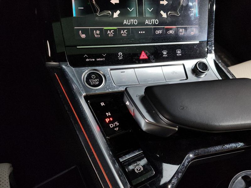 2021 Audi e-tron 55 Quattro Sportback photo 9