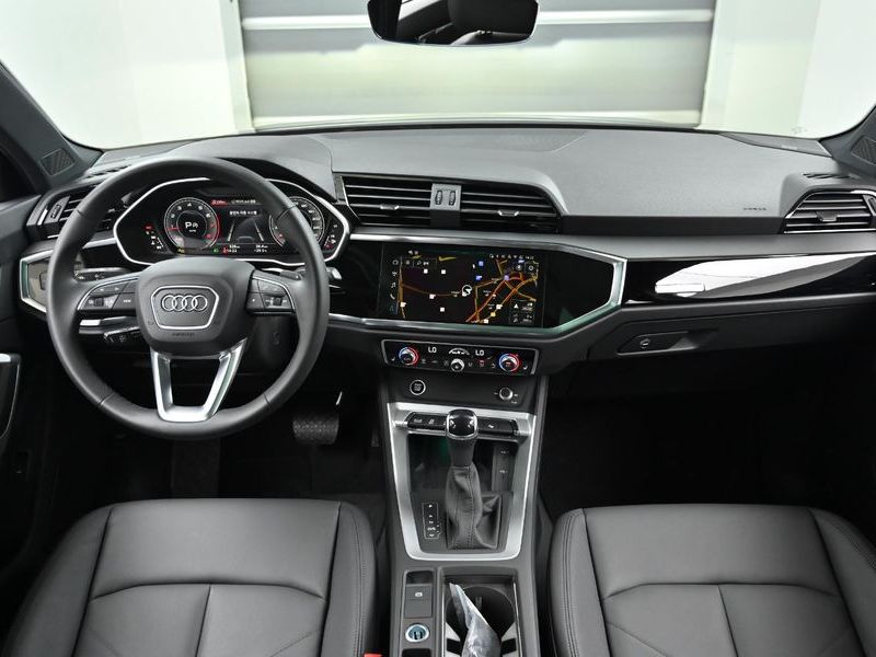 2025 Audi Q3 40 TFSI Quattro Premium photo 7