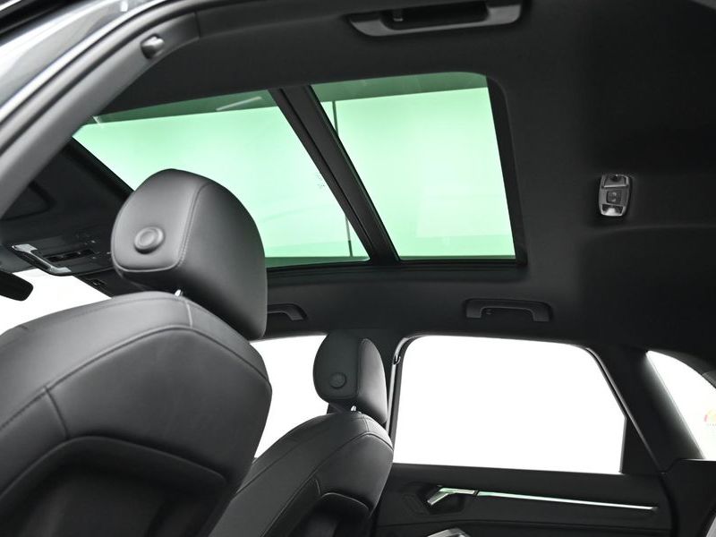 2025 Audi Q3 40 TFSI Quattro Premium photo 19