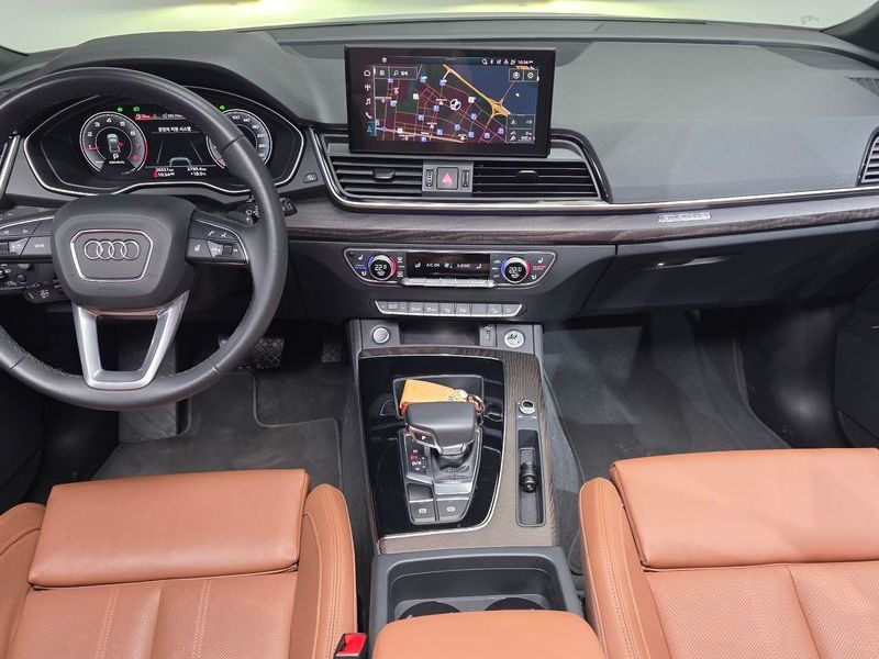 2023 Audi Q5 45 TFSI Quattro Premium Sportback photo 7