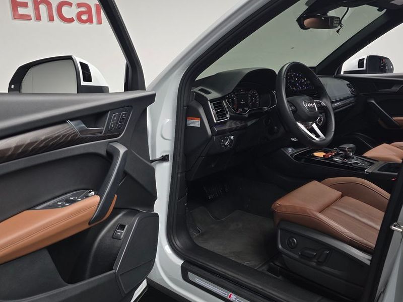 2023 Audi Q5 45 TFSI Quattro Premium Sportback photo 10