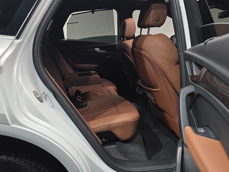 2023 Audi Q5 45 TFSI Quattro Premium Sportback photo 12