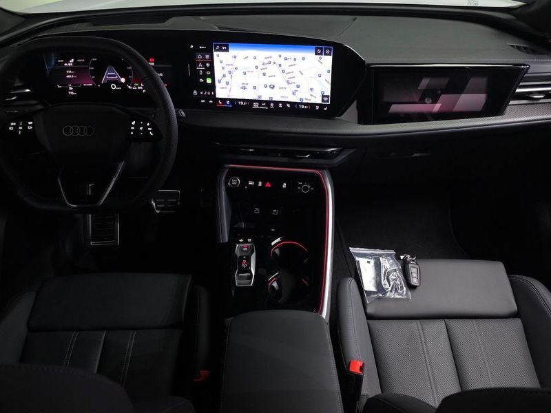 2025 Audi Q5 45 TFSI Quattro S Line Black Ediiton photo 7