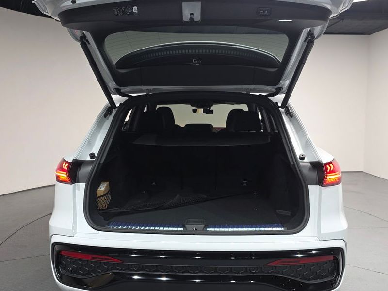 2025 Audi Q5 45 TFSI Quattro S Line Black Ediiton photo 20