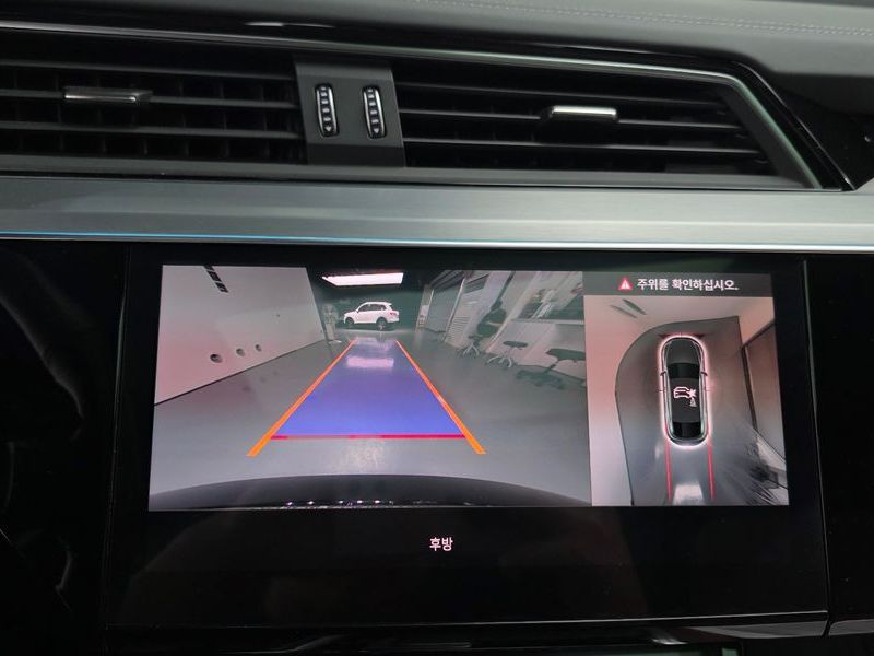 2023 Audi e-tron 55 Quattro Sportback photo 16