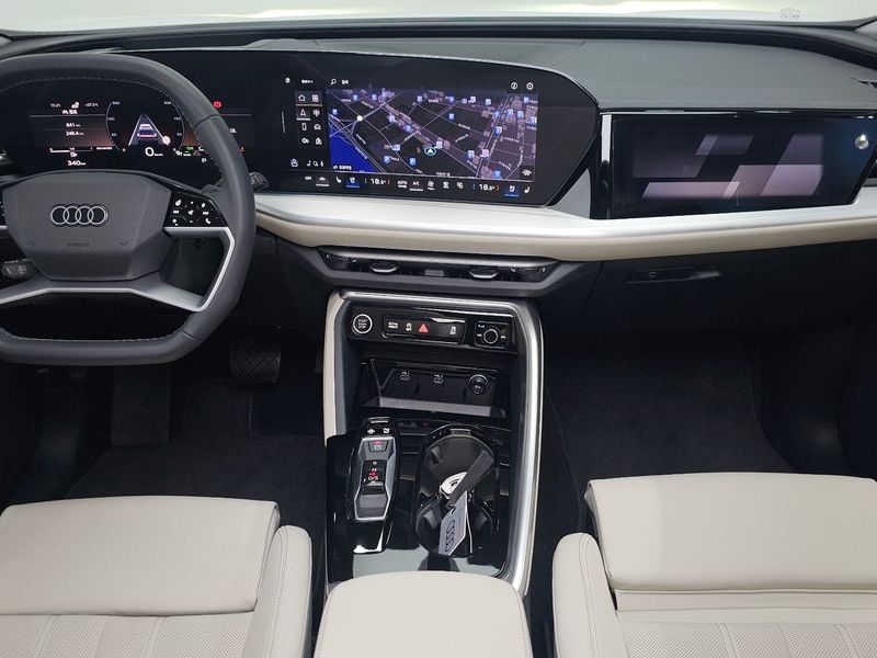 2025 Audi Q5 40 TFSI Quattro S Line photo 7
