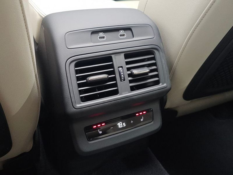 2025 Audi Q5 40 TFSI Quattro S Line photo 19