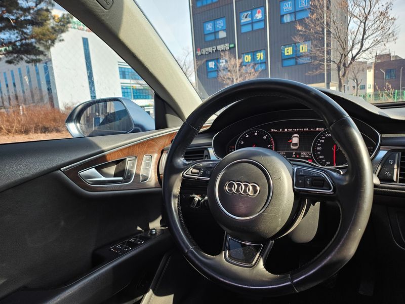 2013 Audi A7 3.0 TFSI Quattro Dynamic 4G photo 16