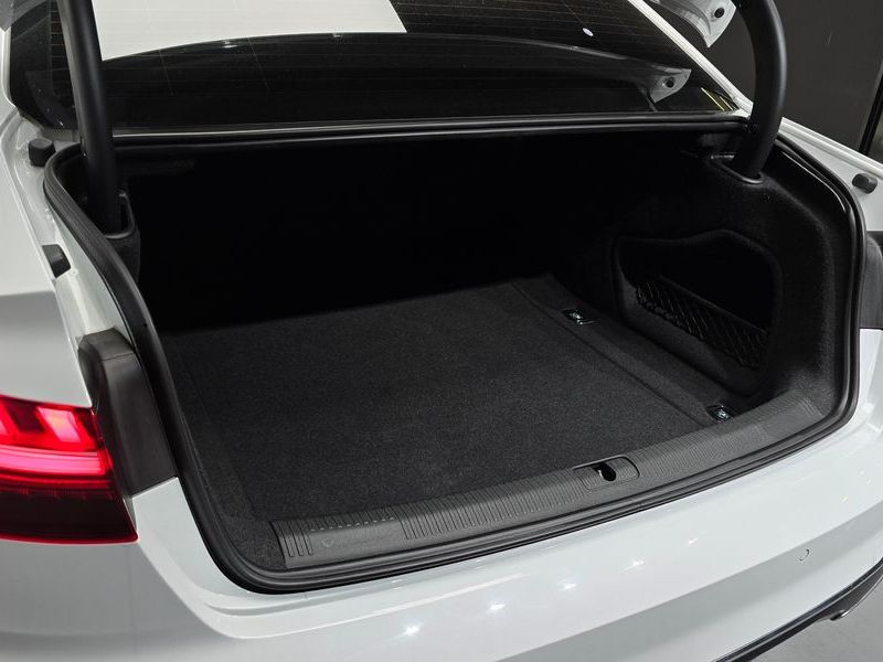 2021 Audi A4 40 TFSI Premium photo 20
