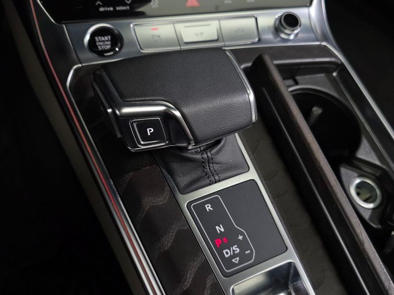 2024 Audi A6 45 TFSI Premium photo 9