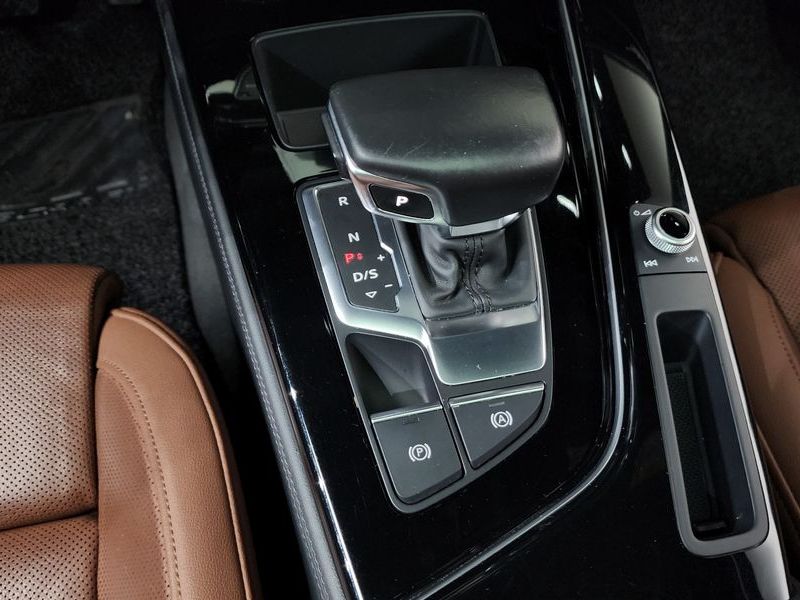 2021 Audi A5 45 TFSI Quattro Premium Sportback photo 9