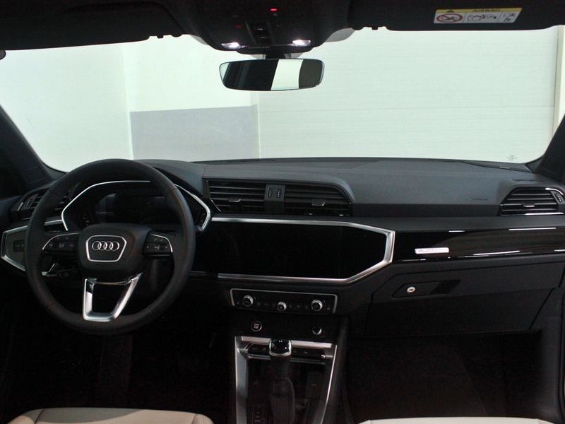 2026 Audi Q3 40 TFSI Quattro Premium photo 7