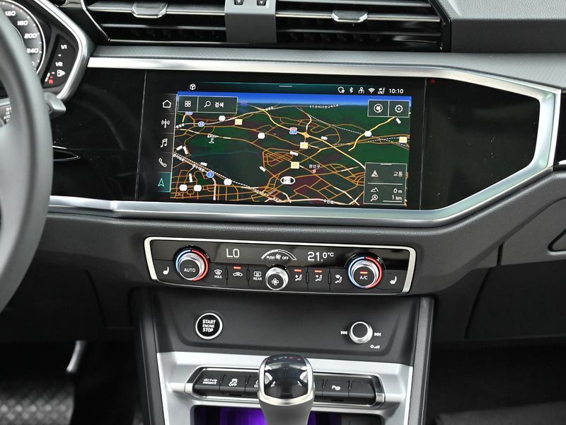 2025 Audi Q3 35 TDI Premium photo 14