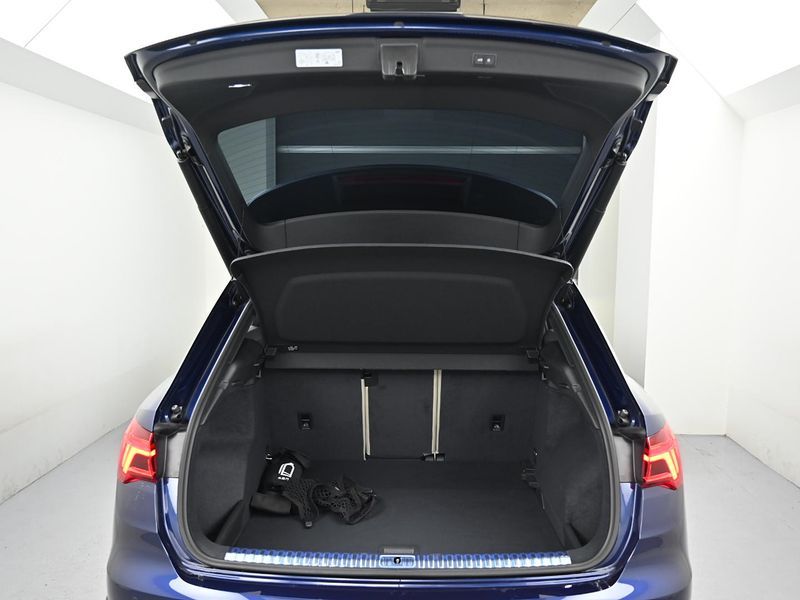 2025 Audi Q3 35 TDI Premium photo 20
