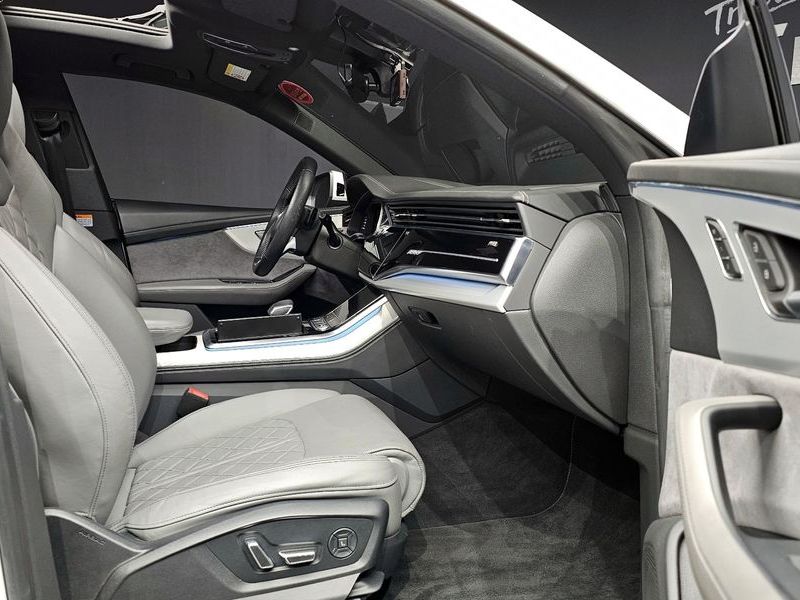 2020 Audi Q8 50 TDI Quattro Premium photo 10